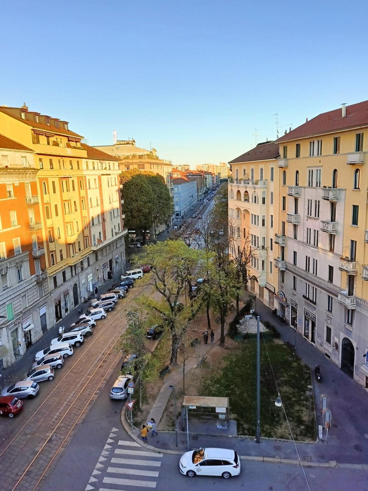 Casa Benny Apartment Милано Екстериор снимка